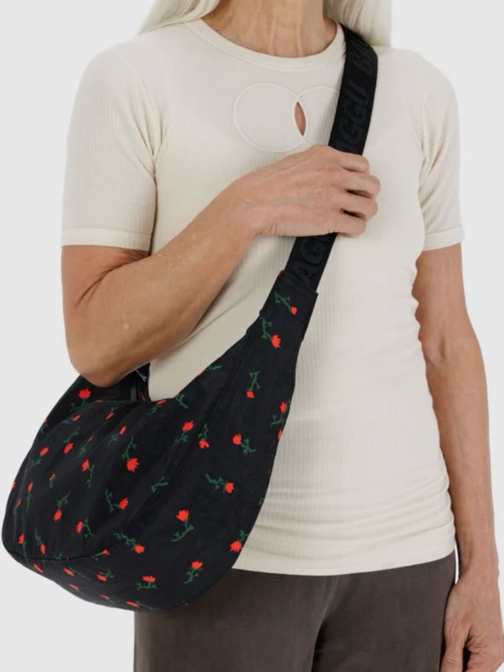Baggu Medium Nylon Crescent Bag in Painted Wildflower - Picture 2 of 7